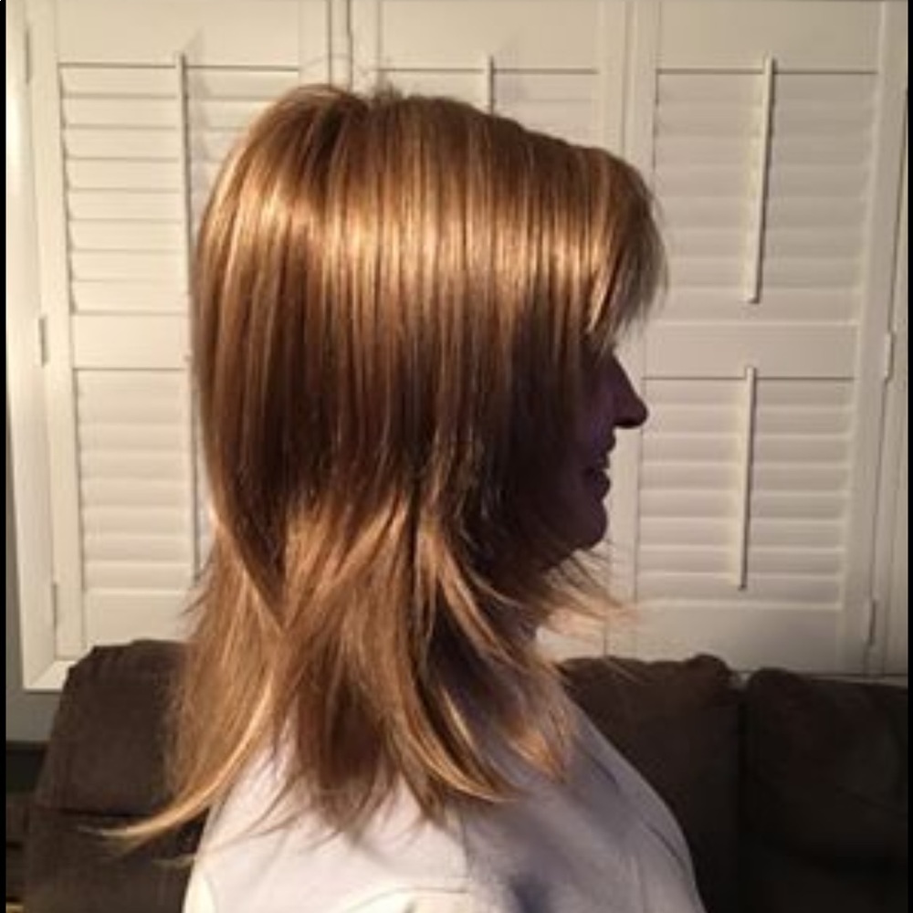 Wig - Picture 4 of 4